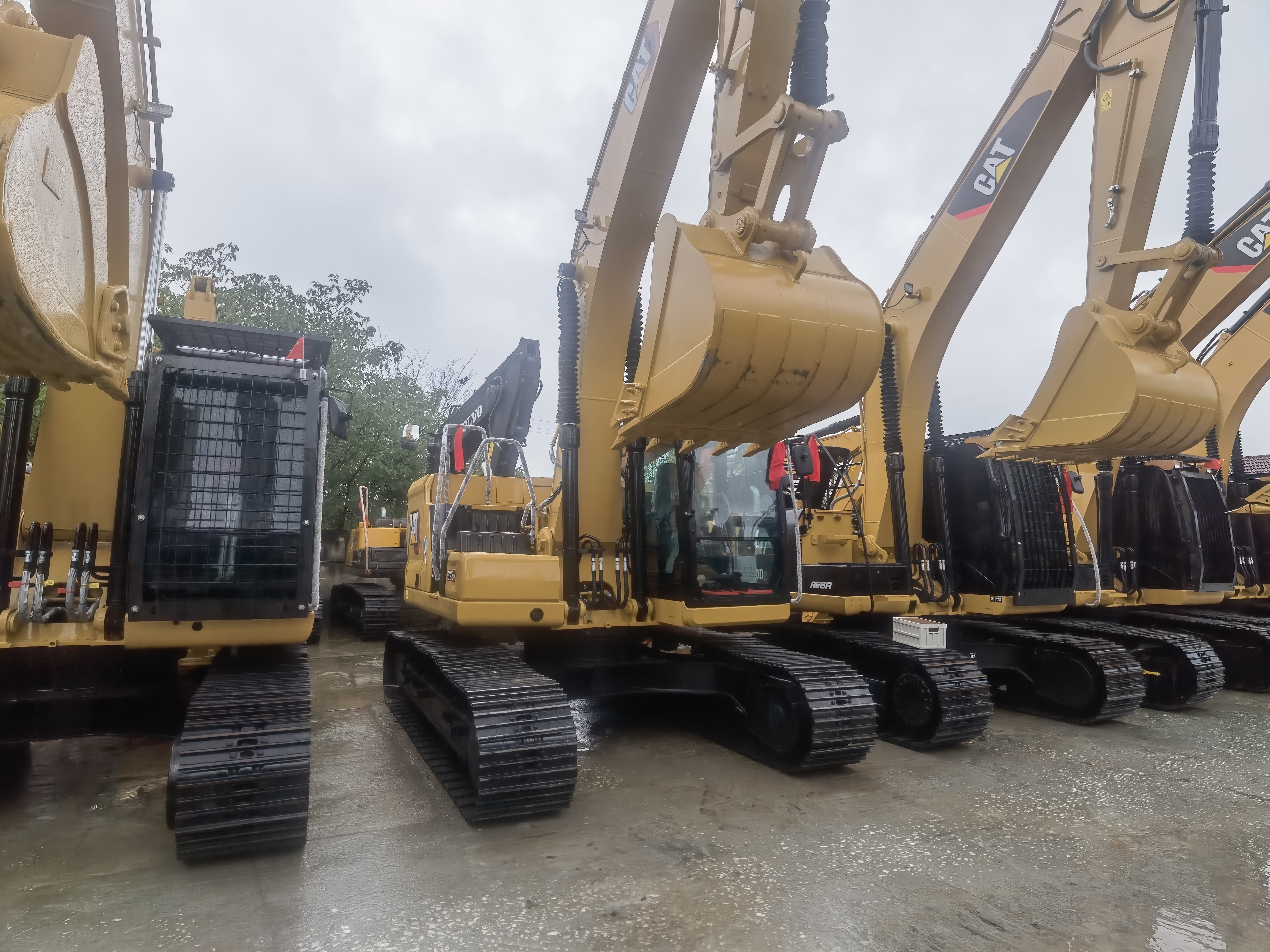 Used Excavator Caterpillar 323GC